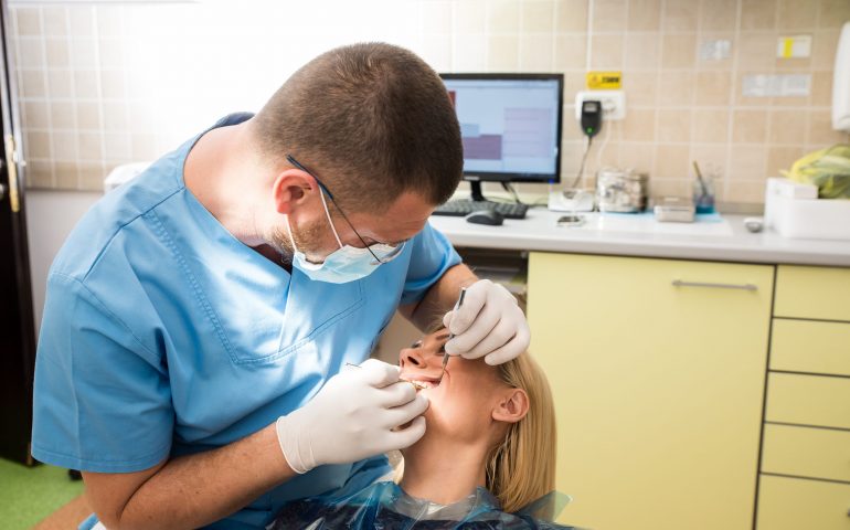 Aparat ortodontic fix: arcada